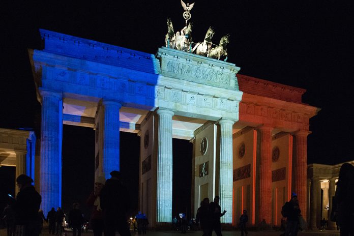 Brandenburg_Gate_in_French_flag_colours_web