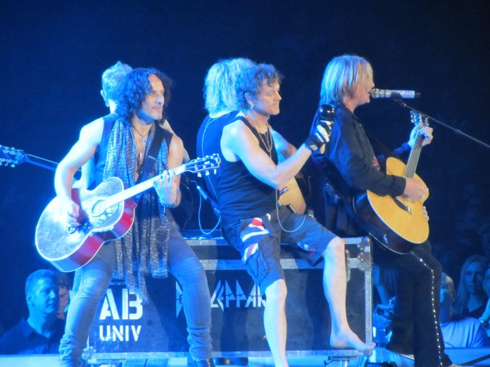 Def_Leppard_Allstate_Arena_7-19-12-1