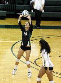 Steady senior Viking defensive specialist Nicole Bateham sets up a ball. Bateham will be looking for her 100th career win with the Vikings on Saturday.