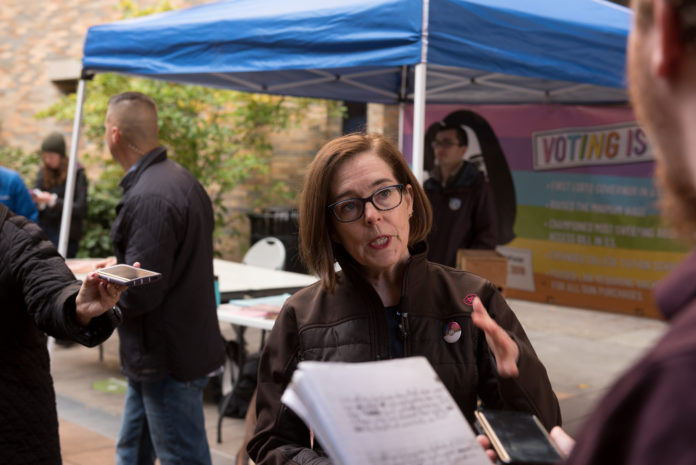 Kate Brown 20181106-05